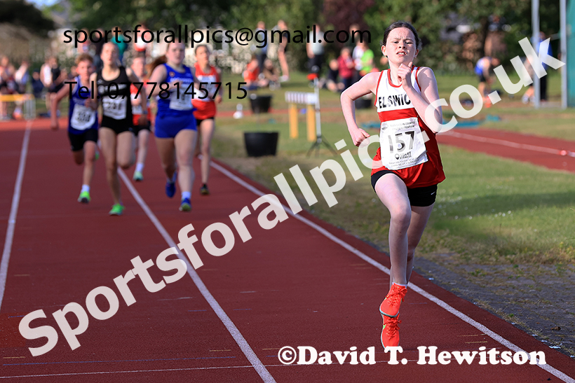 The 800 metres, 2025 NEGP No 2, Monkton Stadium, Wednesday, May 28th. Photo: David T. Hewitson/Sports for All Pics